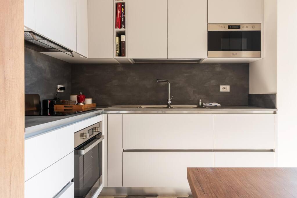Elegante Bilocale San Calocero Lejlighed Milano Eksteriør billede
